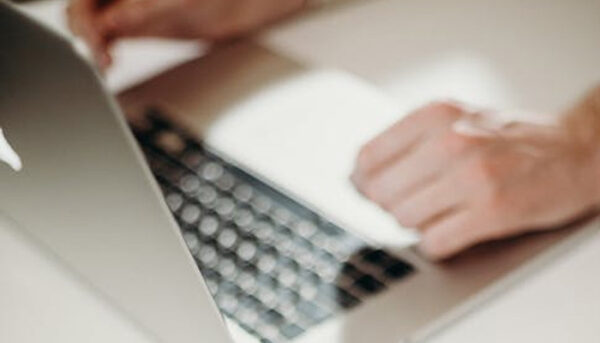 Abonnementen CBG bekijken op laptop